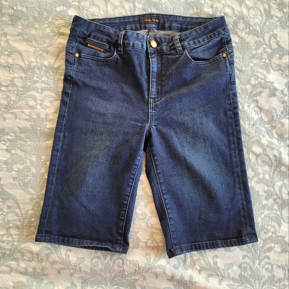 Ivanka Trump Bermuda Jean Shorts - Picture 1 of 7